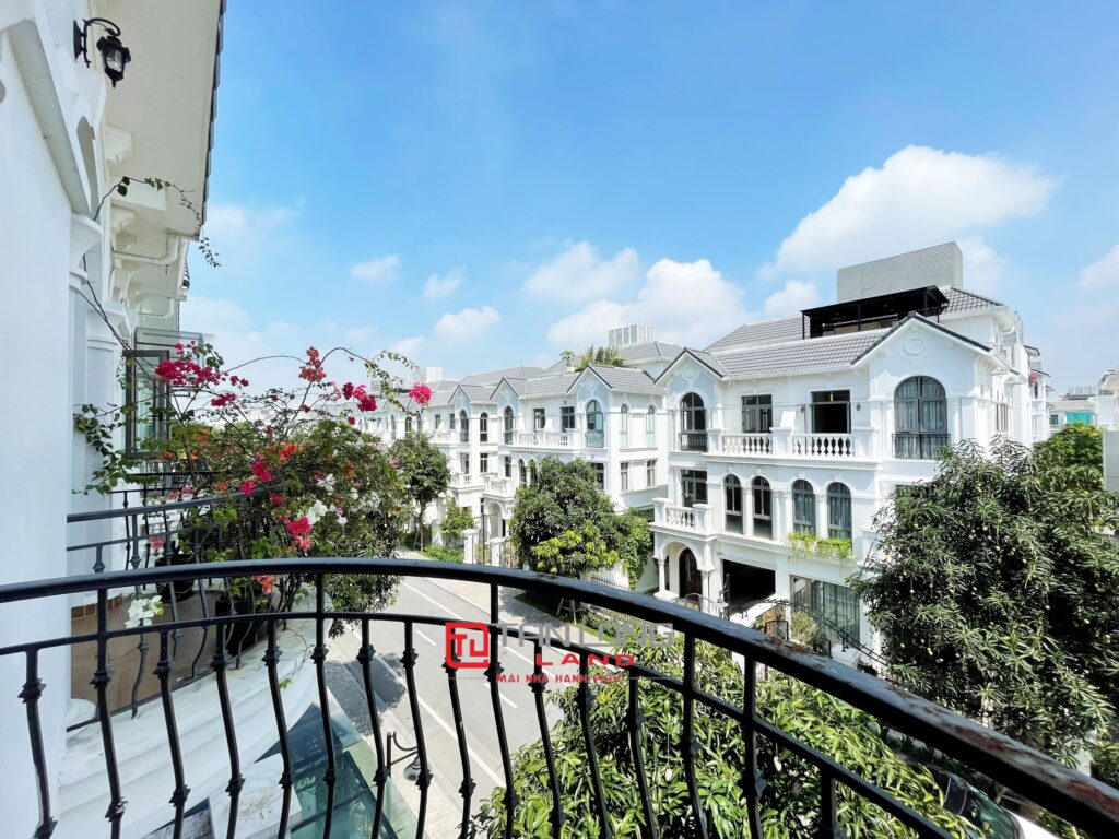 cho thuê liền kề tuylip vinhomes riverside